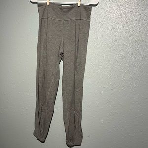 Lululemon Superb Jogger size 6